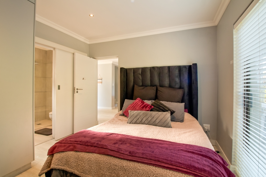 4 Bedroom Property for Sale in Hartenbos Landgoed Western Cape